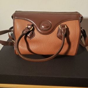 Used dooney and Bourne purse
